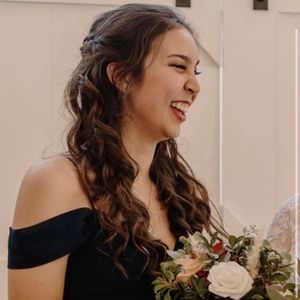 Meet your Posher, Elena